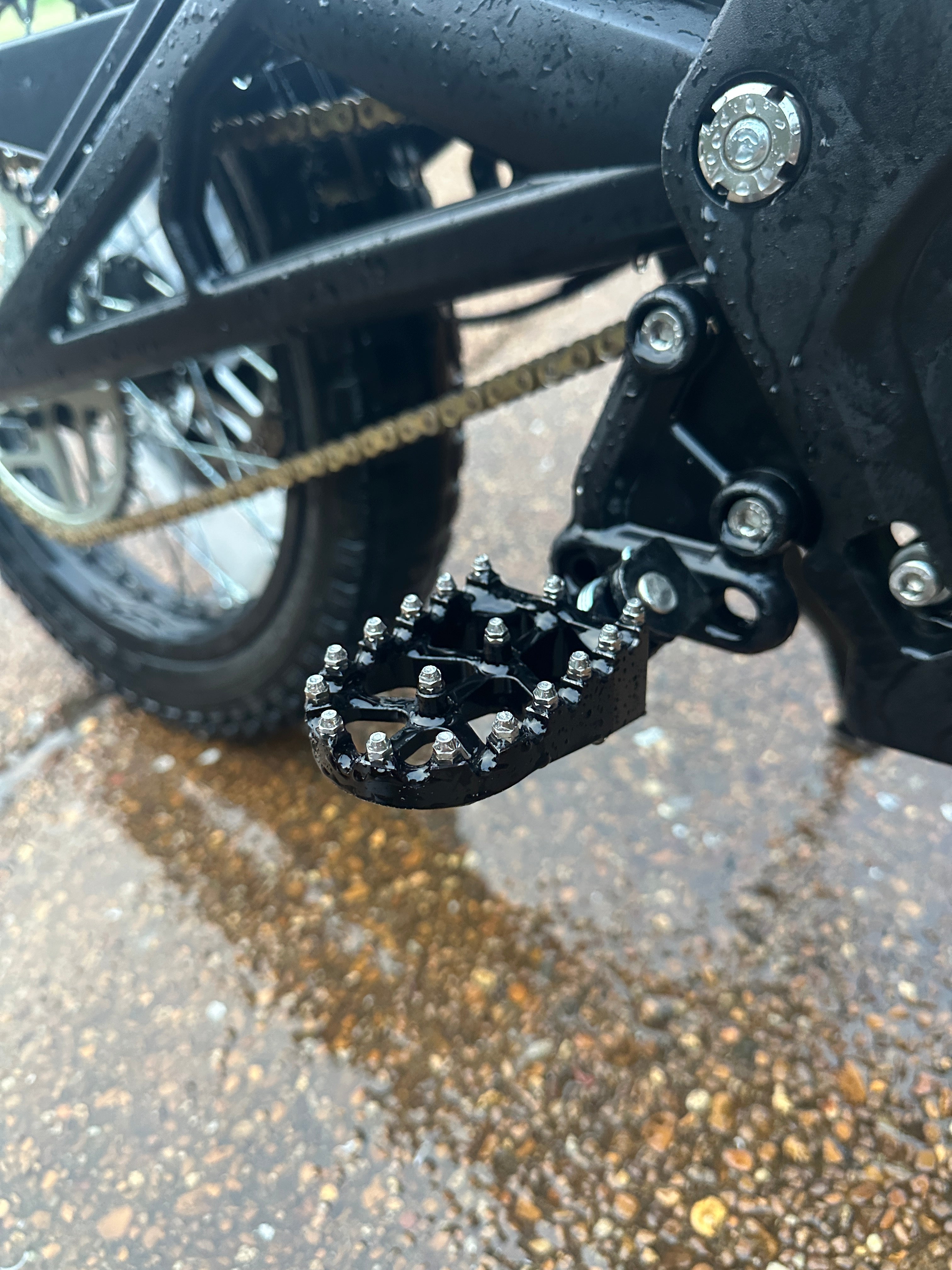 Universal E-moto Pegs (Free Shipping)